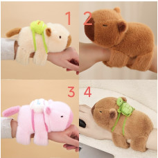 CAPIBARA 18CM CON SOPORTE DE MUñEQUERA COD PELUCHE199